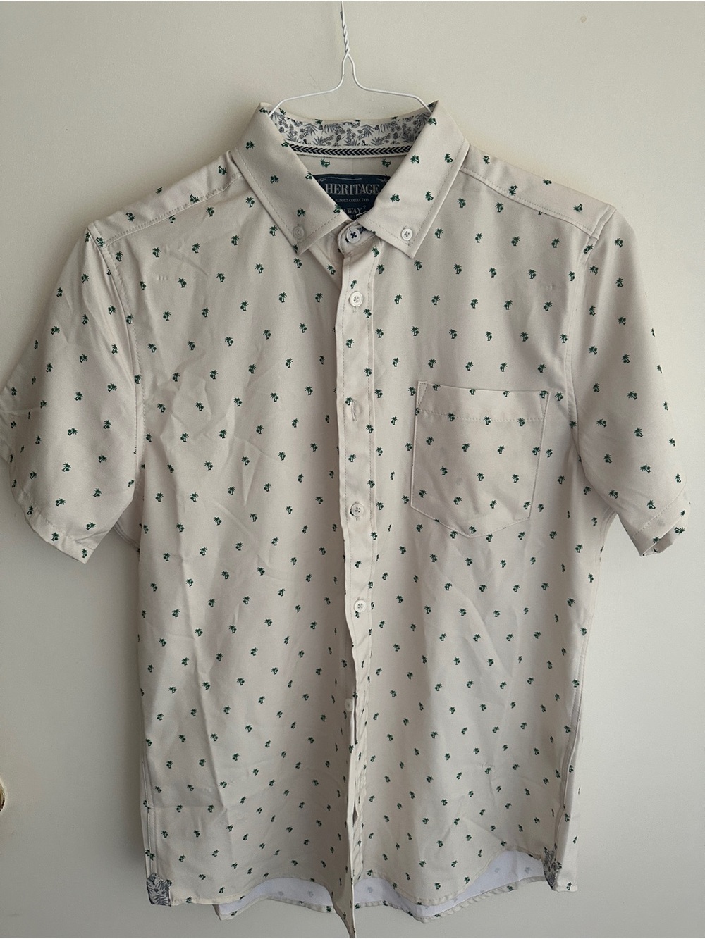 Heritage Short-Sleeve Button-Down Shirt in Cream with Green Palm Trees Print